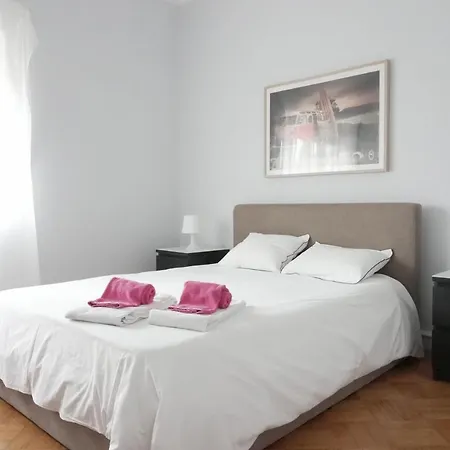 Surf House Hostel Espinho (Aveiro)