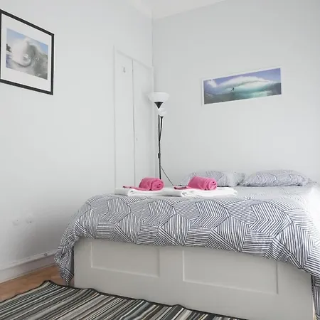 Surf House Hostel Espinho (Aveiro)